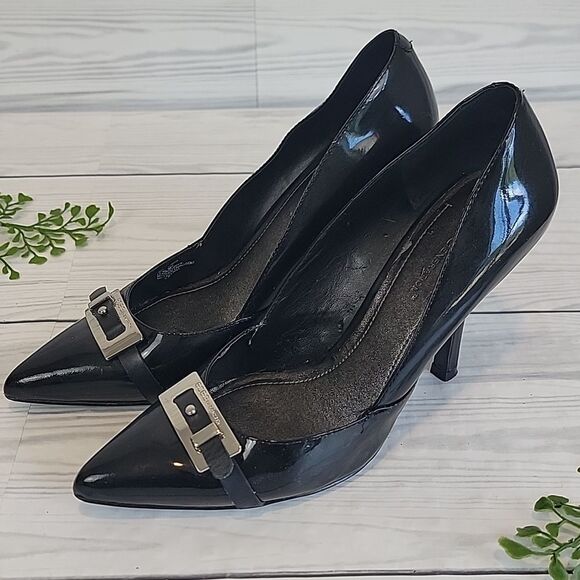BCBGeneration Altero Black Heels with Buckle Detail Womens Size 9.5 - Picture 13 of 13